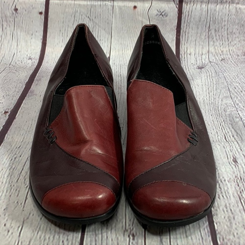 Munro American Cheryl Red Dark Cherry Wine Leather Gem